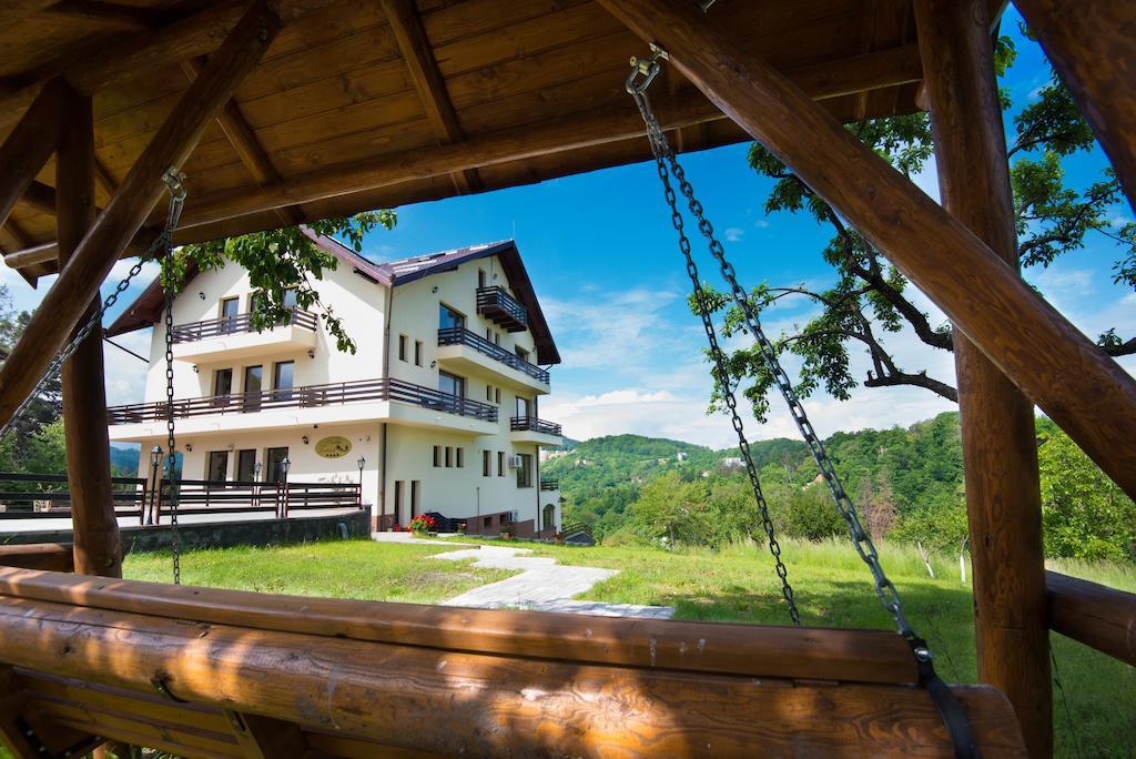 Pensiunea Toscana Брашов Екстериор снимка